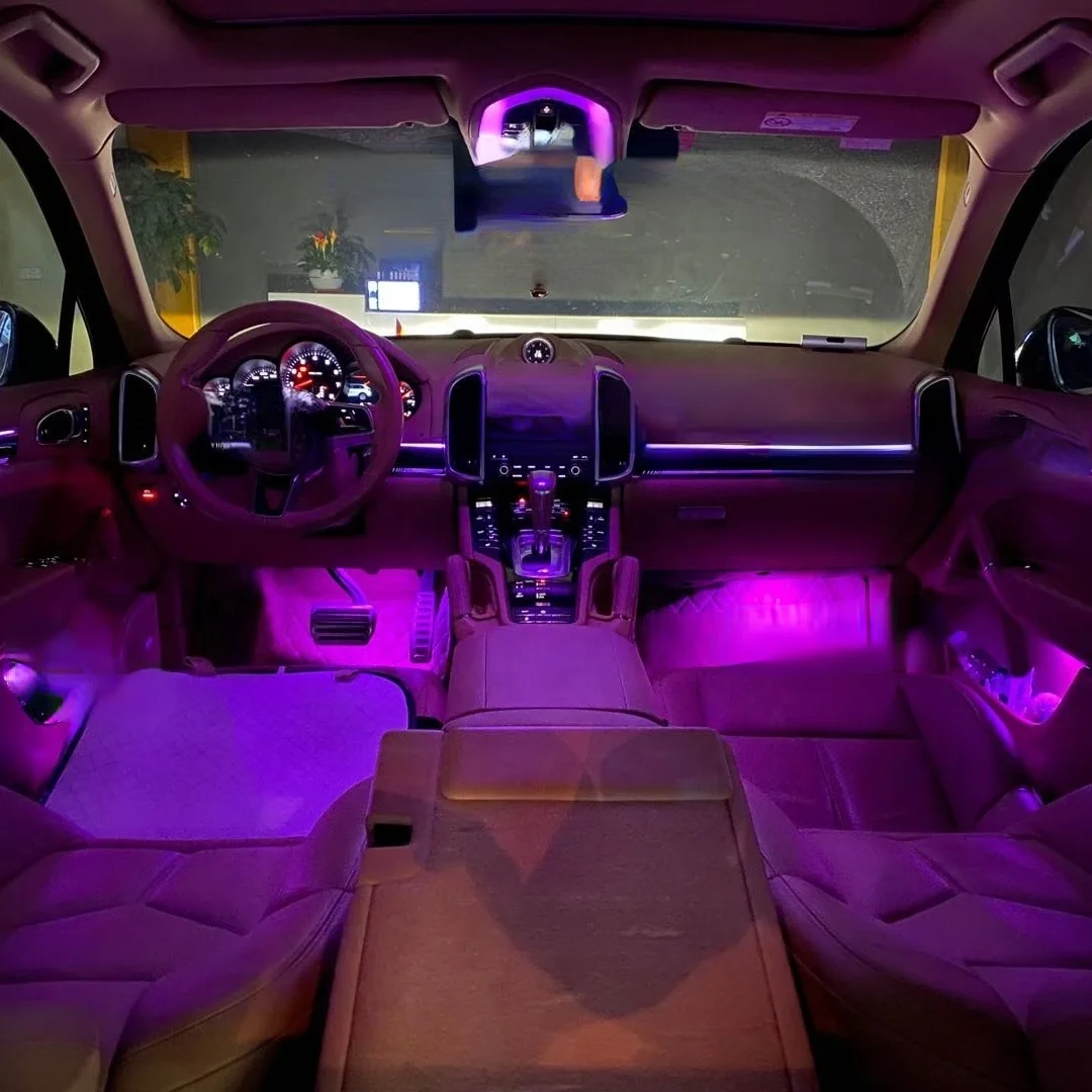 Auto apgaismošanas sistēmas, interjeru, atmosfēru vieglās automašīnas salona vides LED gaismas piemērota